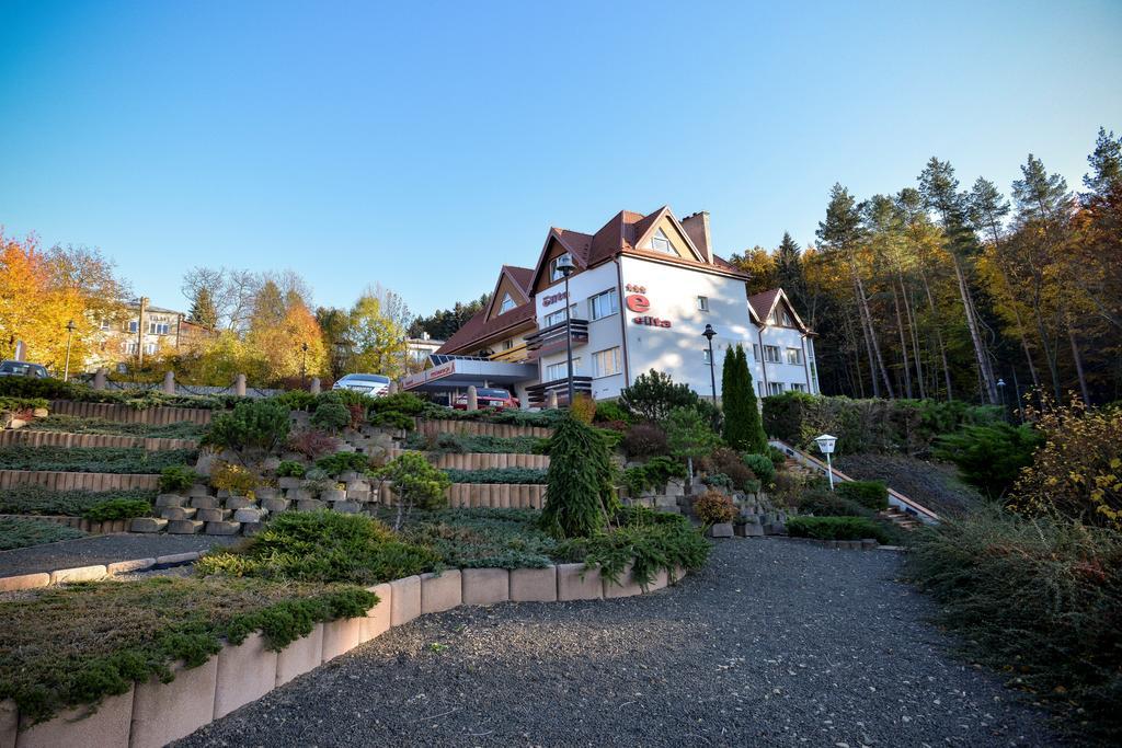 Elita Hotel & Restauracja Iwonicz-Zdrój 外观 照片
